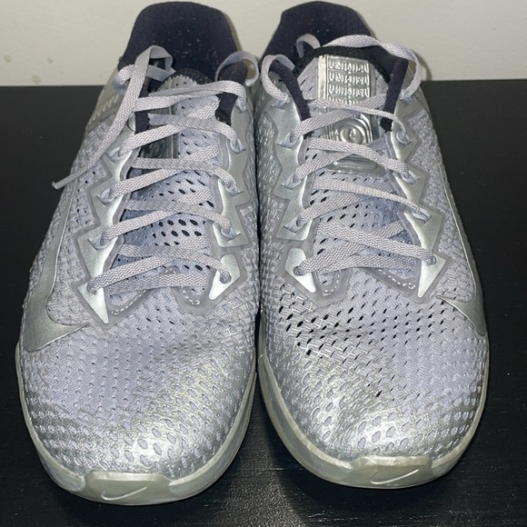 Nike Metcon 6 PRM Metallic Silver Shoe Sz 8.5 - Picture 5 of 10